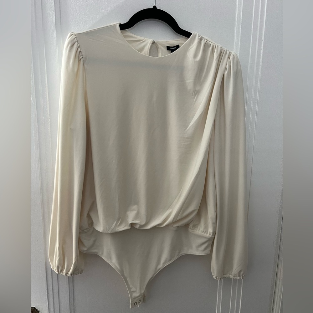 Express Skimming Crew Neck Puff Sleeve Bodysuit